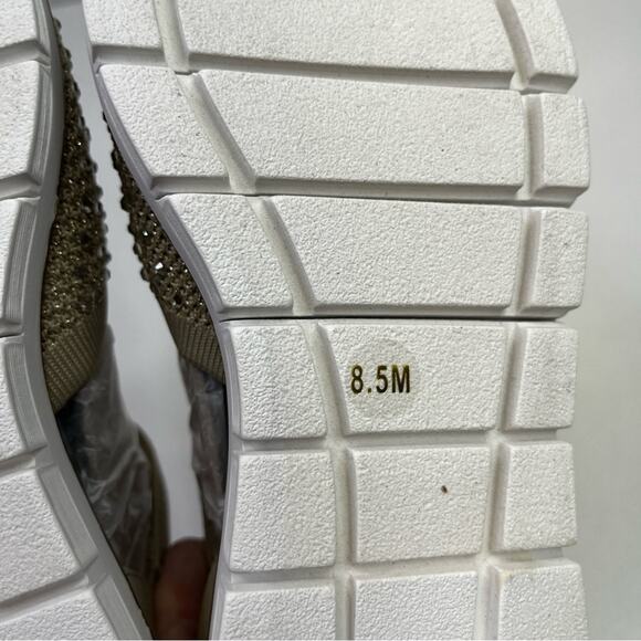 Easy Spirit Women's Jaela Embellished eFlex Flat sandals beige gold - 8.5 - Picture 11 of 12